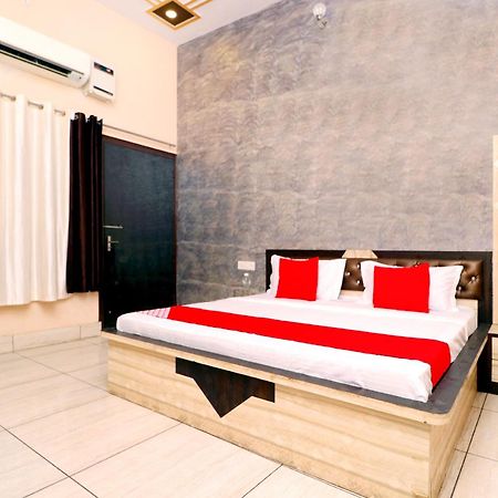Hotel O Pushp Vatika Bhiwani Buitenkant foto