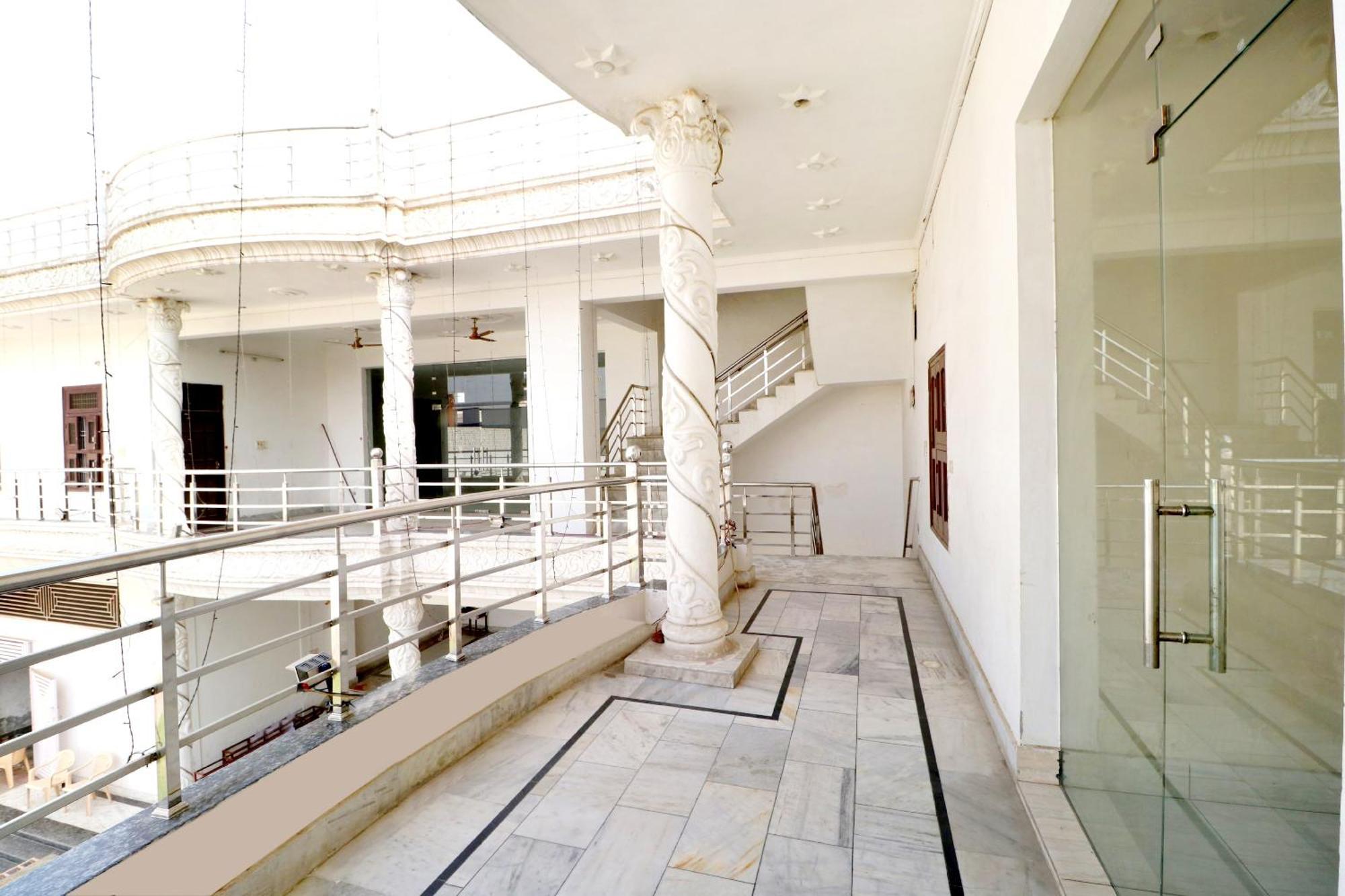 Hotel O Pushp Vatika Bhiwani Buitenkant foto