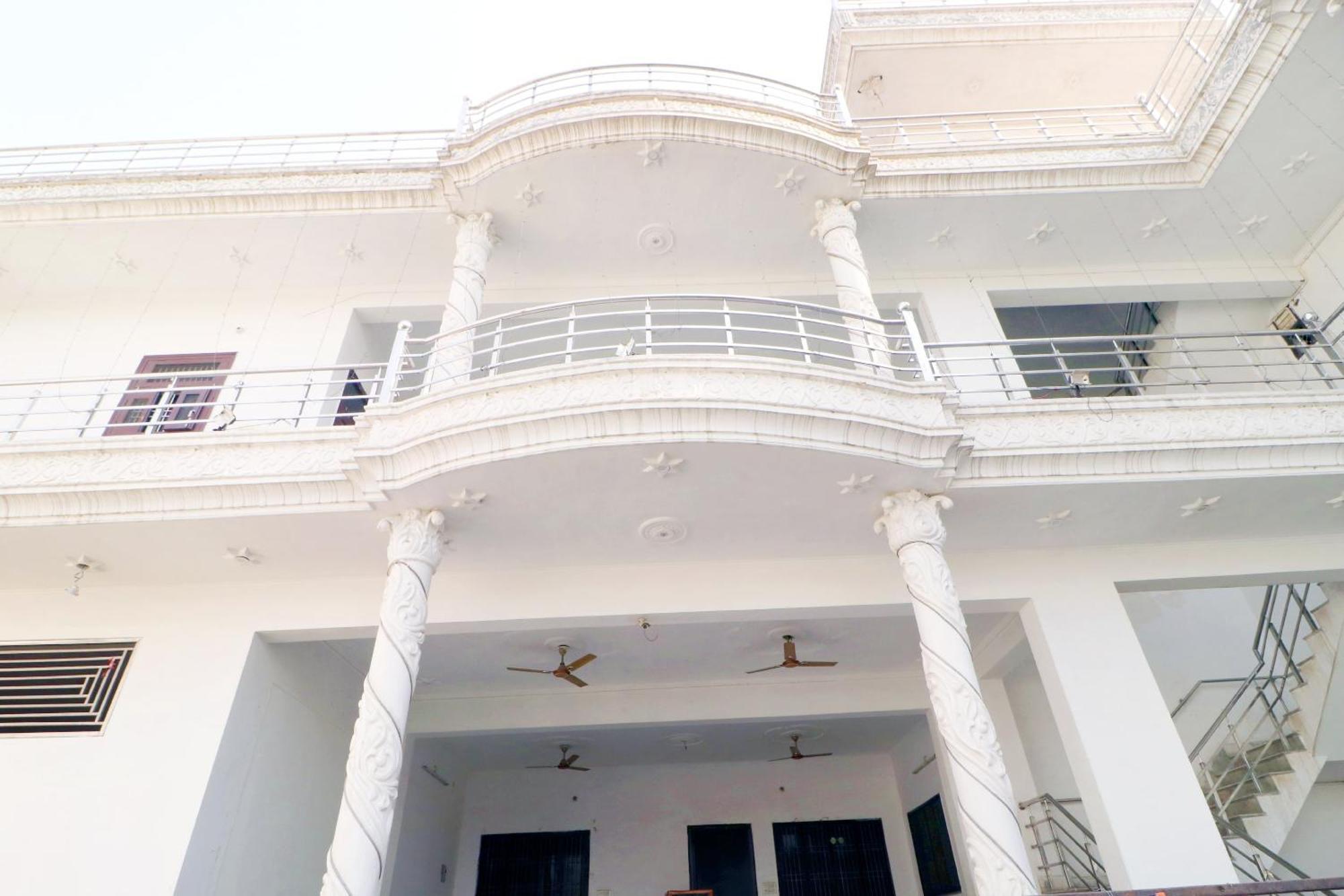 Hotel O Pushp Vatika Bhiwani Buitenkant foto