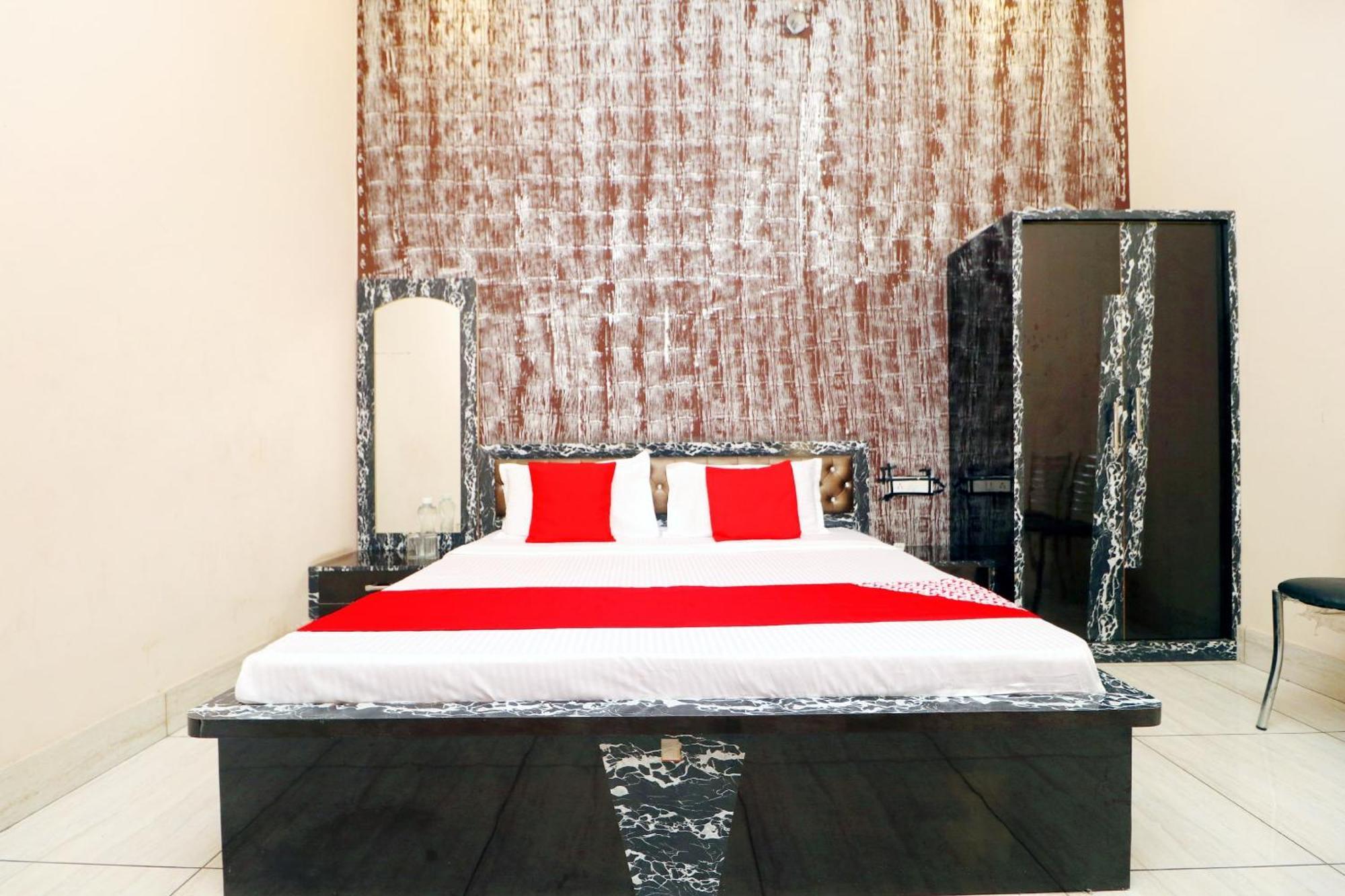 Hotel O Pushp Vatika Bhiwani Buitenkant foto