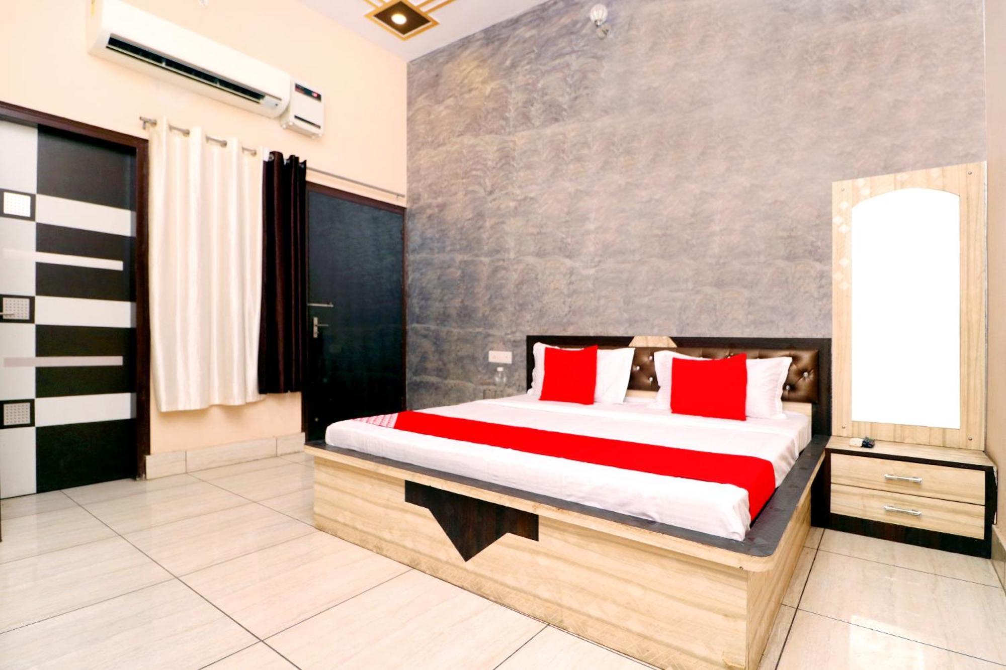 Hotel O Pushp Vatika Bhiwani Buitenkant foto