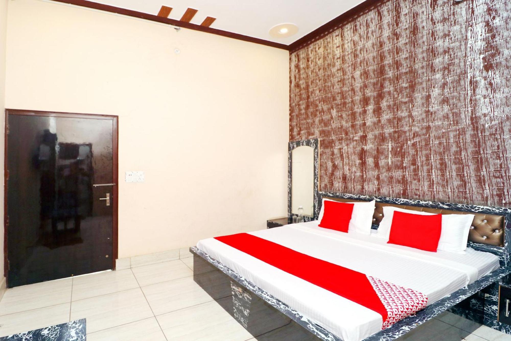 Hotel O Pushp Vatika Bhiwani Buitenkant foto
